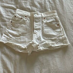 Levi 501 Shorts-White
